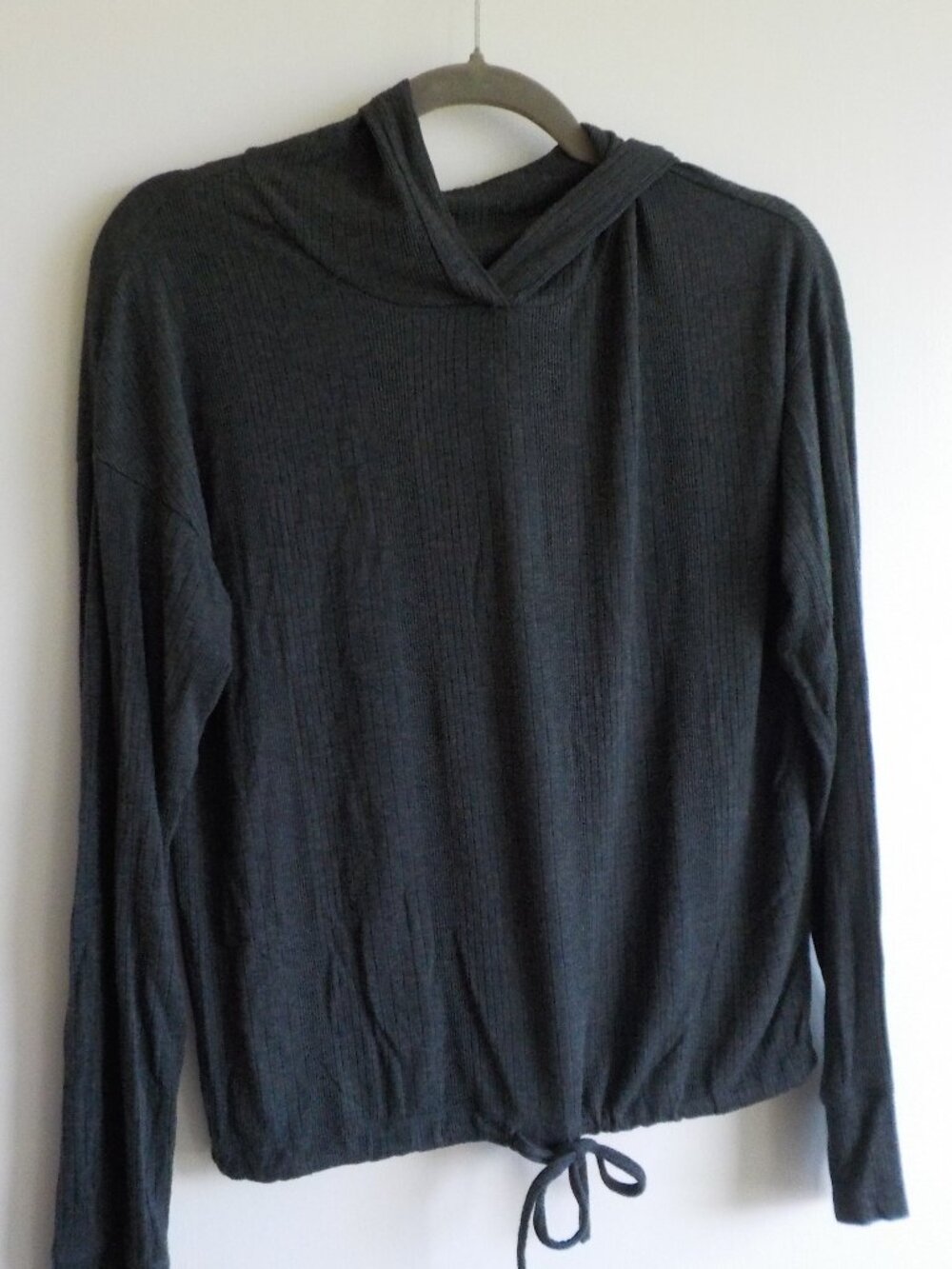Love by Gap Sleep Top - Small - Grey Long Sleeve Hood Super Soft (2492)